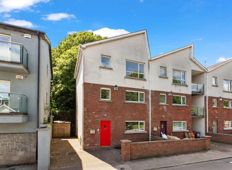 1 Arnwood, Blackhorse Avenue, Dublin 7, D07RT98