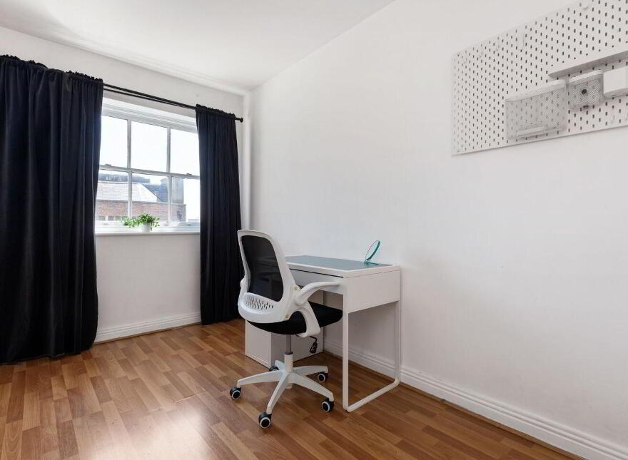 Apt 43, 55 Mountjoy Square West, Dublin 1, D01V320