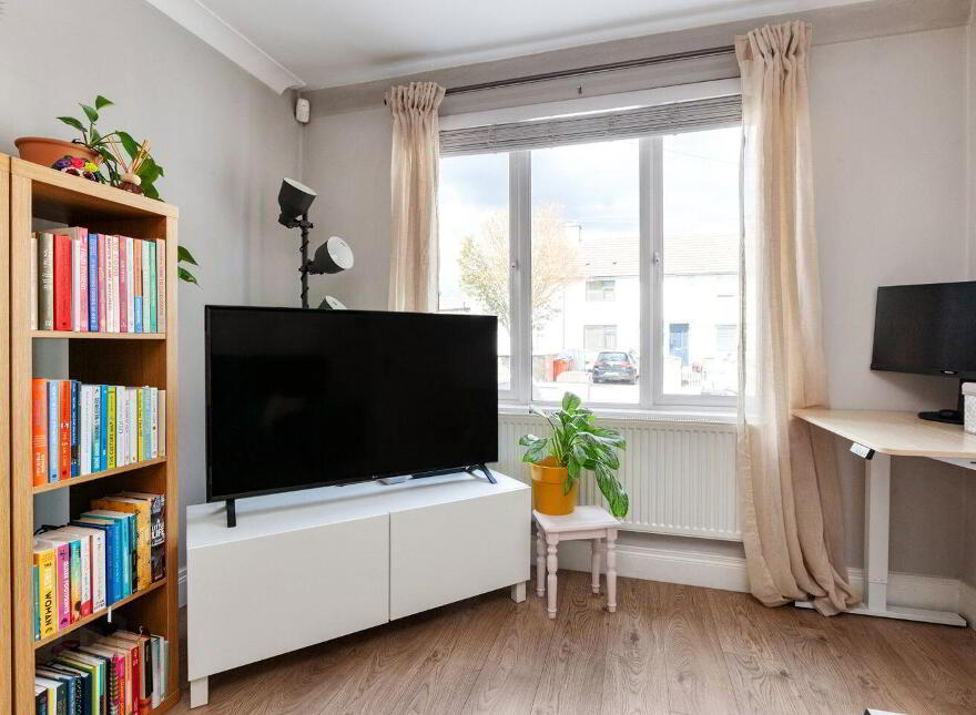 72 Drumcliffe Road, Cabra East, Dublin 7, D07C3C2
