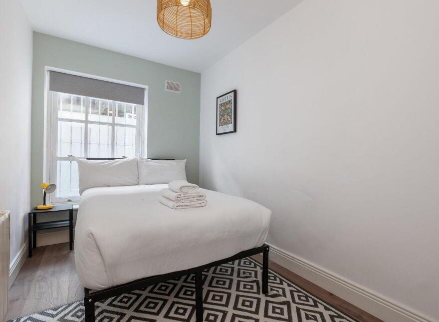 Apt. 11, 52 Mountjoy Square South, Dublin 1, D01E773