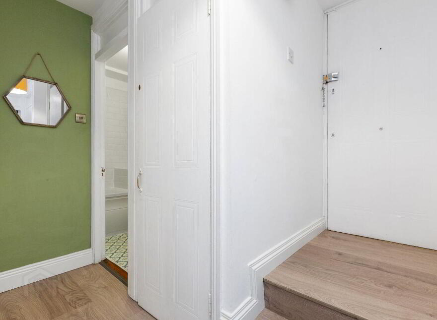 Apt. 11, 52 Mountjoy Square South, Dublin 1, D01E773