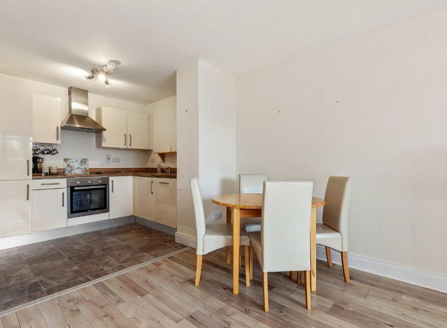 4 Parkview Grove, Finglas, Finglas, D11V882