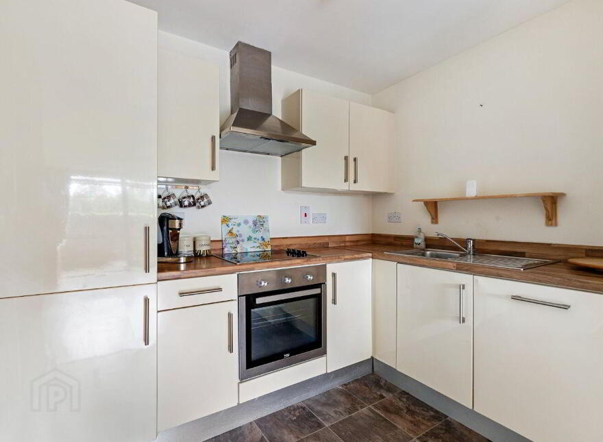 4 Parkview Grove, Finglas, Finglas, D11V882