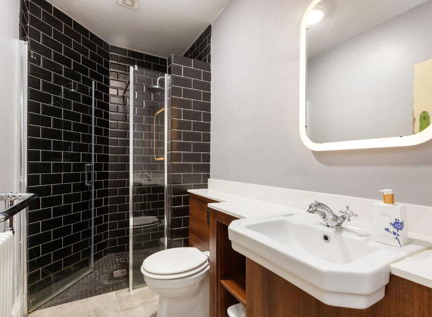 24 Great Western Villas, Phibsboro, Dublin 7, D07F3F2