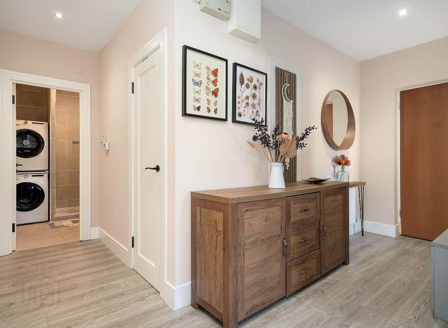 52 The Oval, Tullyvale, Cabinteely, Dublin, D18P942