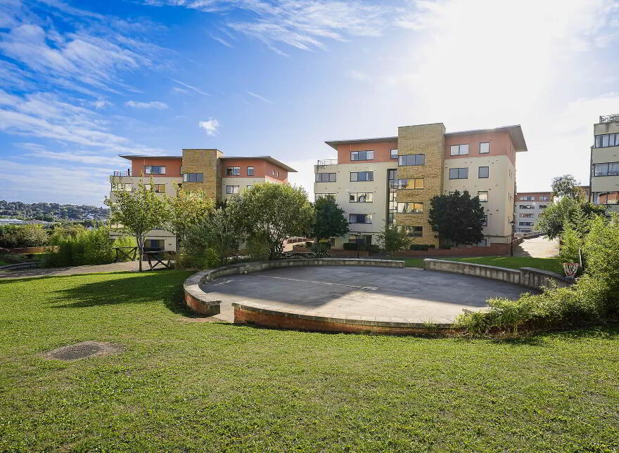 52 The Oval, Tullyvale, Cabinteely, Dublin, D18P942