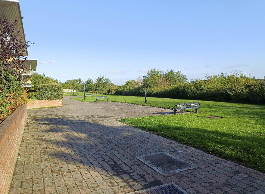 52 The Oval, Tullyvale, Cabinteely, Dublin, D18P942