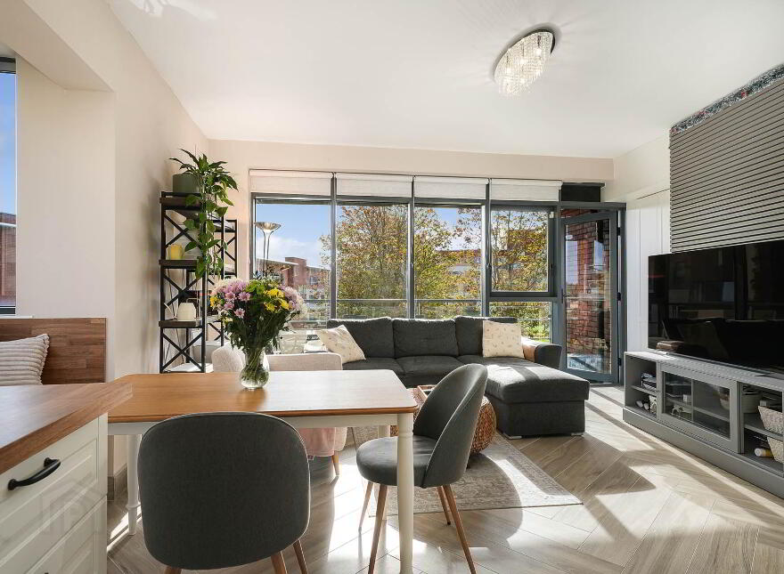 52 The Oval, Tullyvale, Cabinteely, Dublin, D18P942