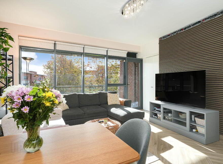 52 The Oval, Tullyvale, Cabinteely, Dublin, D18P942
