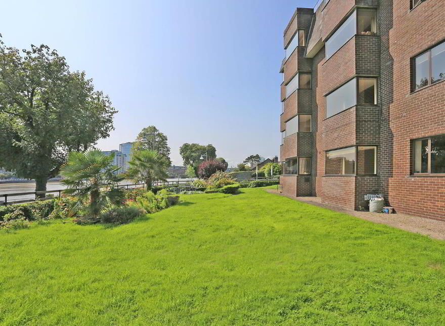 10 Strand Court, O' Callaghan, Strand, V94N220