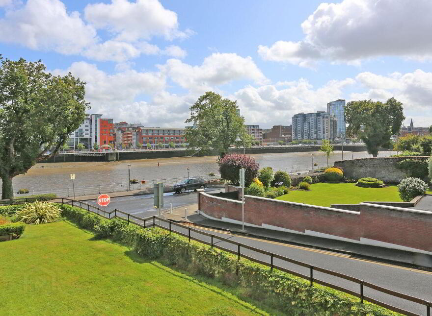 10 Strand Court, O' Callaghan, Strand, V94N220