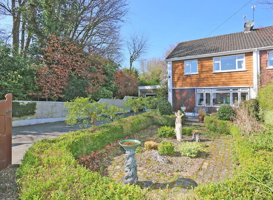 Ashton, 9 Bellevue Gardens, North Circular Road, V94N25E