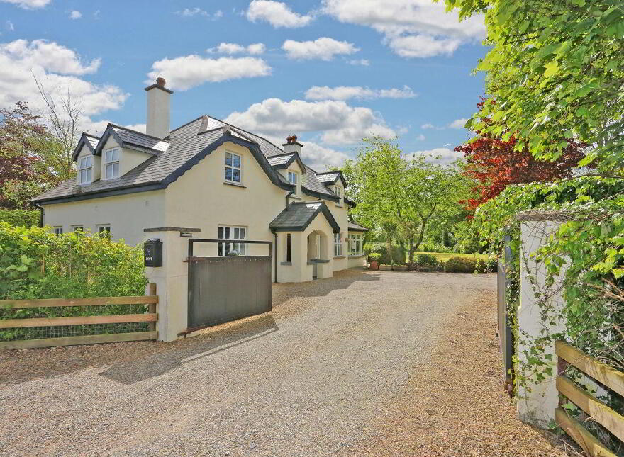 Derrybeg, Derrybeg, V94FX5R