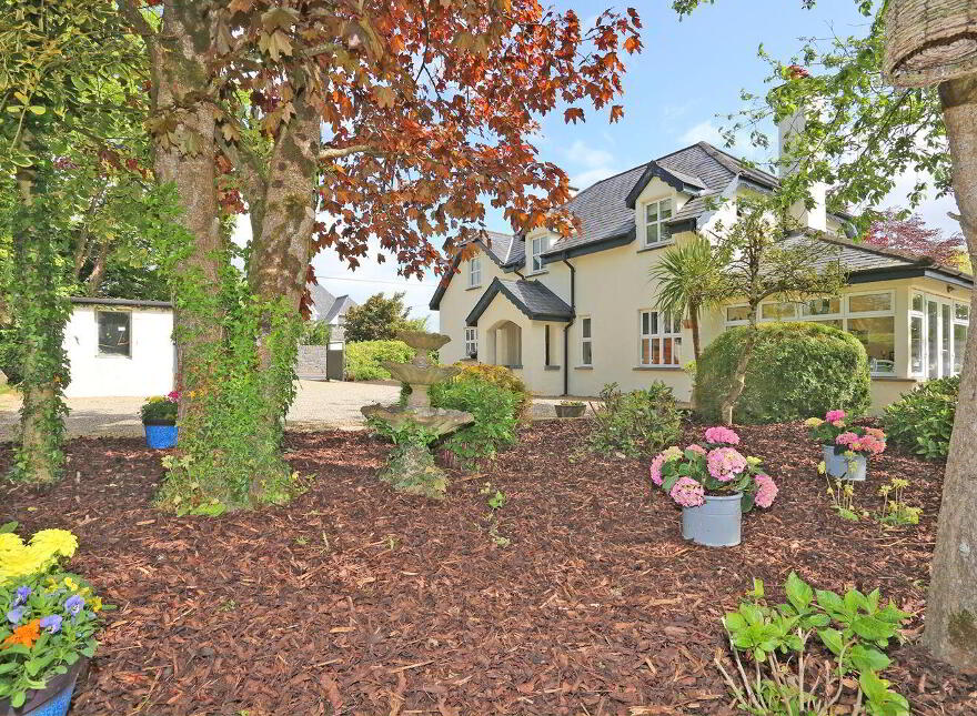 Derrybeg, Derrybeg, V94FX5R