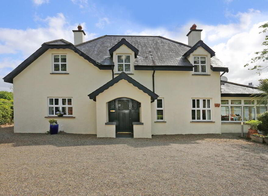 Derrybeg, Derrybeg, V94FX5R