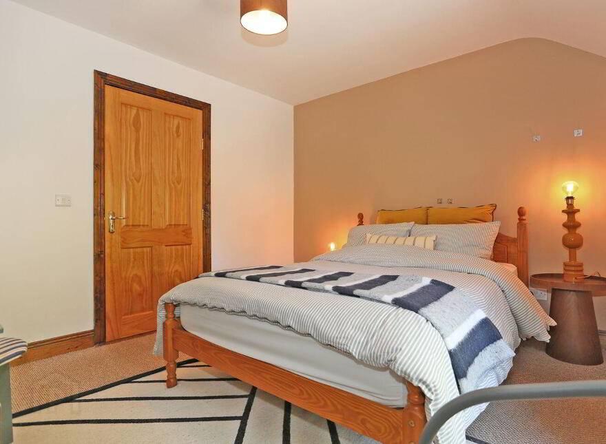 Honeysuckle Lodge, Ardataggle, O'Briensbridge, V94NHK2