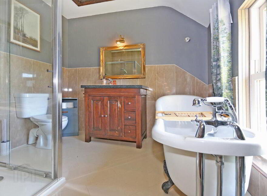 Honeysuckle Lodge, Ardataggle, O'Briensbridge, V94NHK2