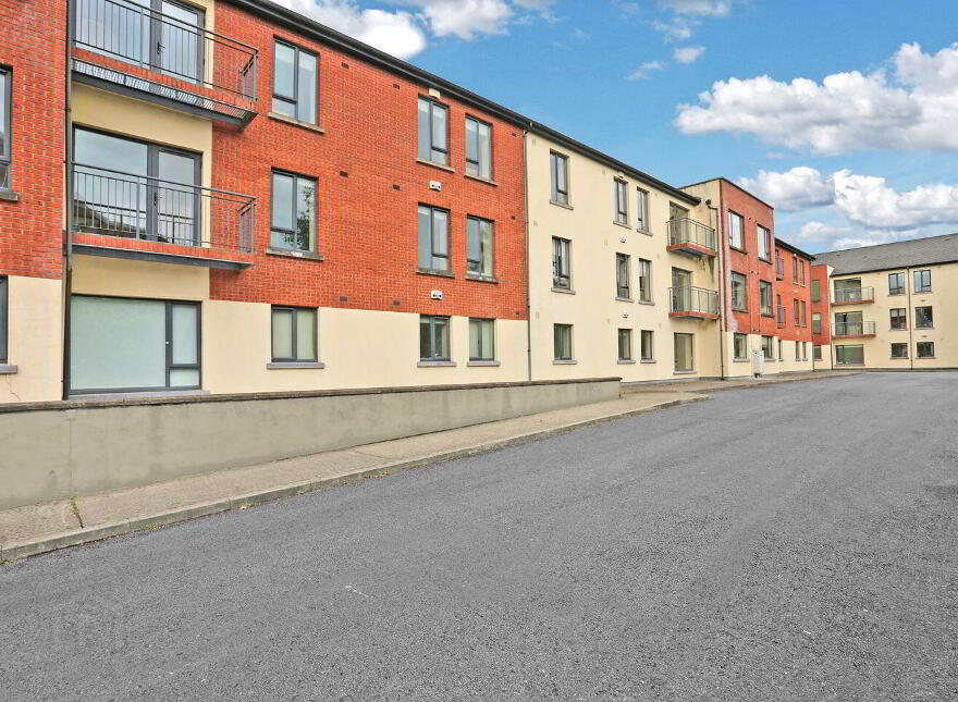 5 Parkville Court, Dublin Road
