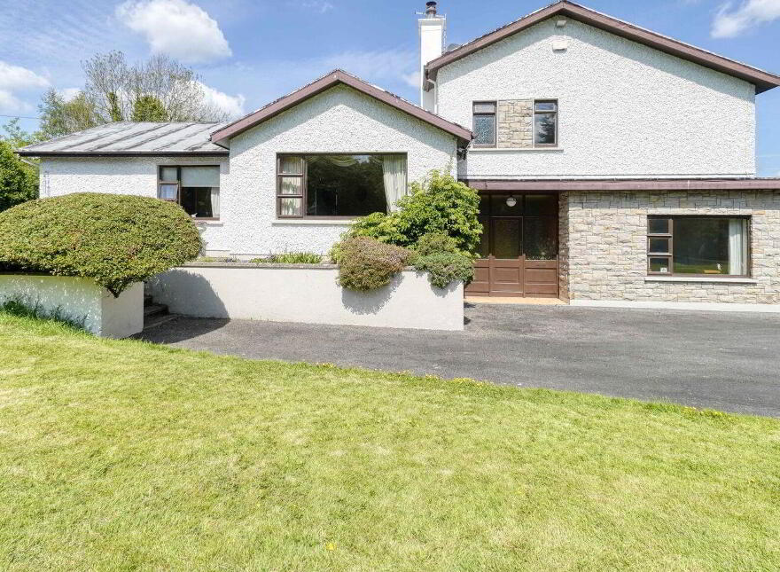 "Curragha", Mountrath Road, Portlaoise, R32CCN8