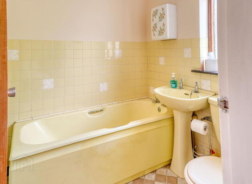 "Curragha", Mountrath Road, Portlaoise, R32CCN8