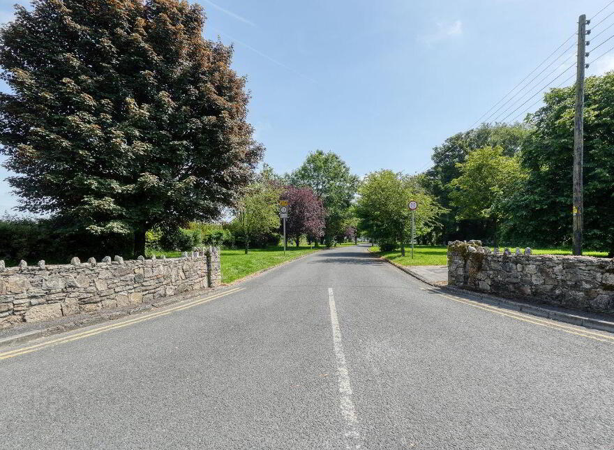 1 Saint Fintans, Terrace, Mountrath, R32AC96