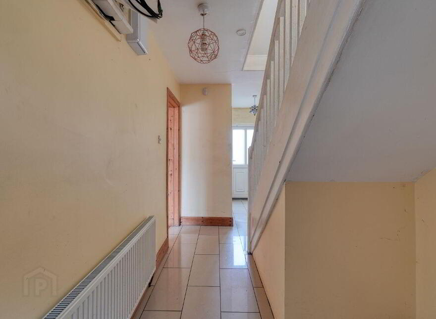 1 Saint Fintans, Terrace, Mountrath, R32AC96