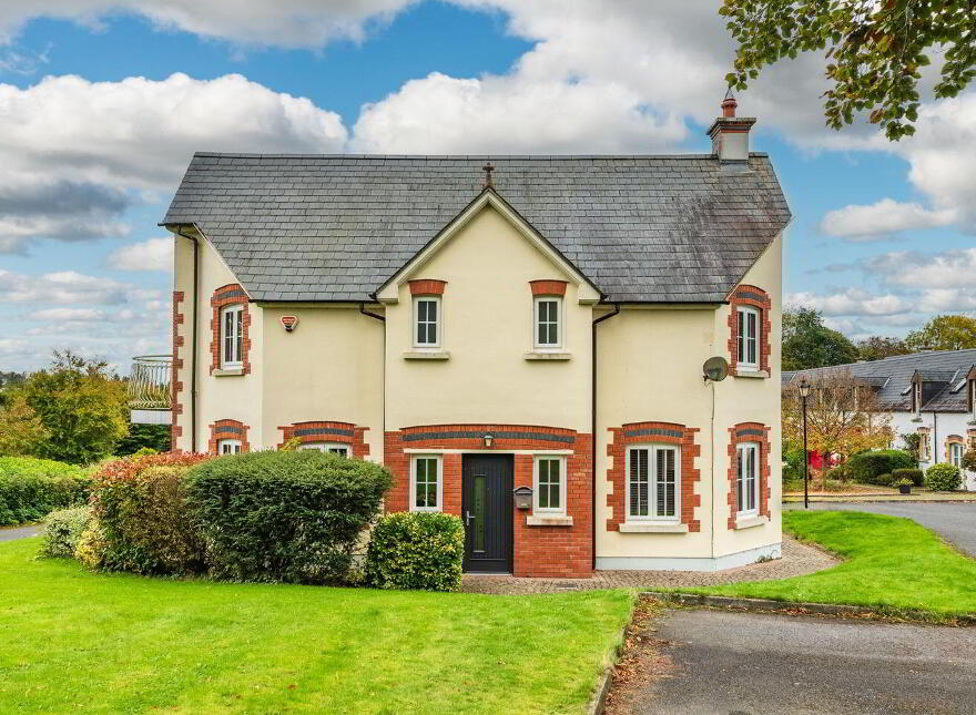 9 Knockanally Golf Village, Donadea, W91D621