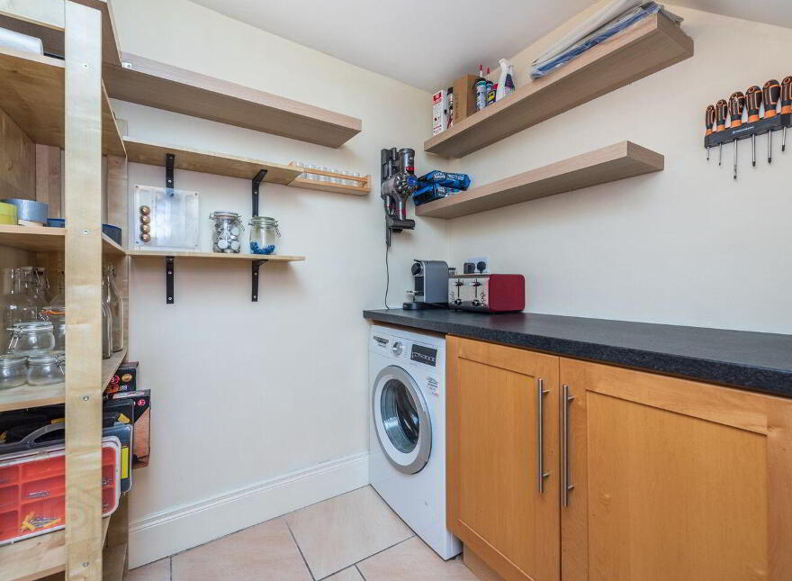 9 Knockanally Golf Village, Donadea, W91D621