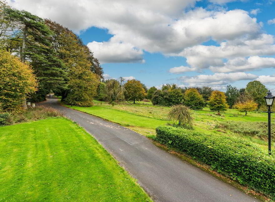 9 Knockanally Golf Village, Donadea, W91D621