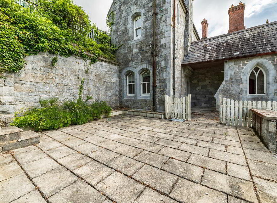 Old Station House, Old Canal Harbour, Monasterevin, W34Y766