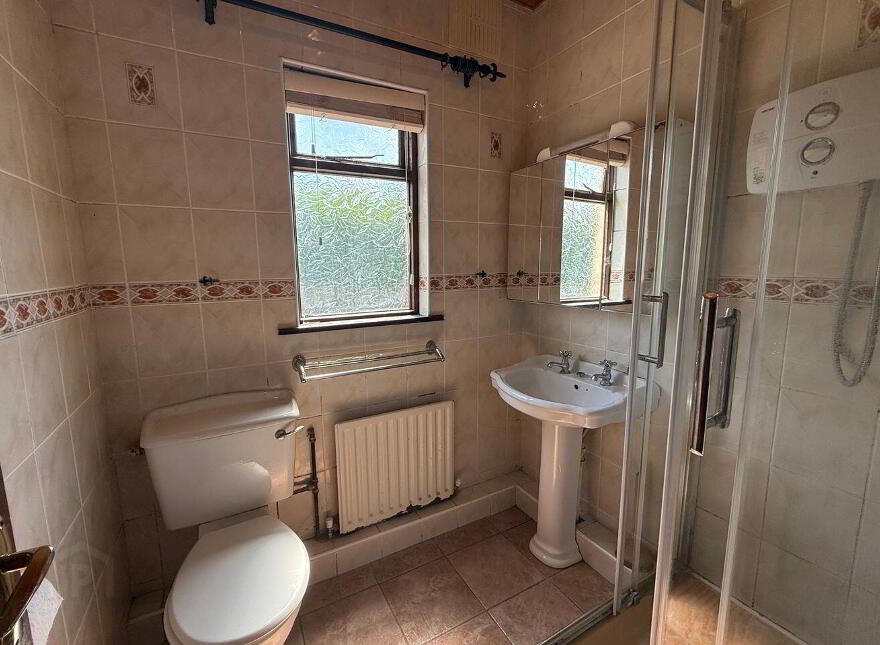 Graigues, Robertstown, W91P60H