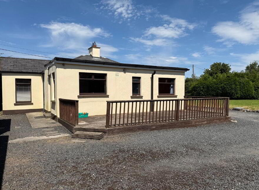 Graigues, Robertstown, W91P60H