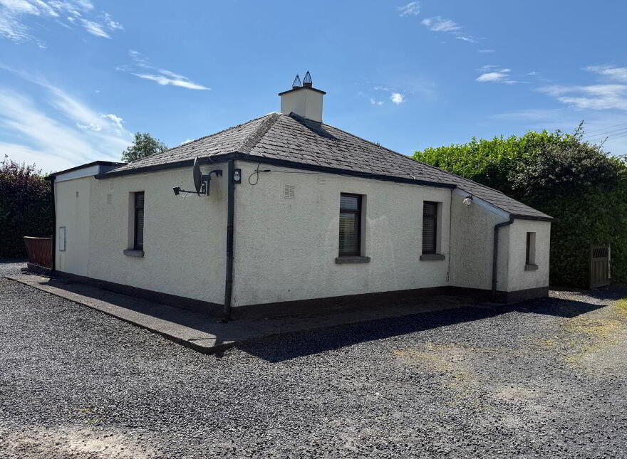 Graigues, Robertstown, W91P60H