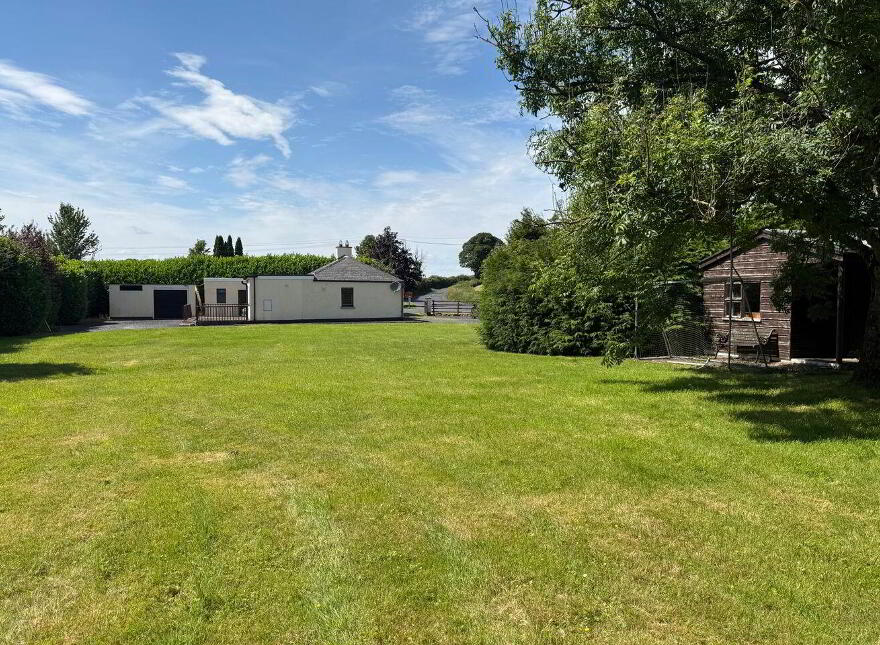 Graigues, Robertstown, W91P60H