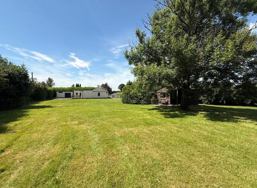 Graigues, Robertstown, W91P60H