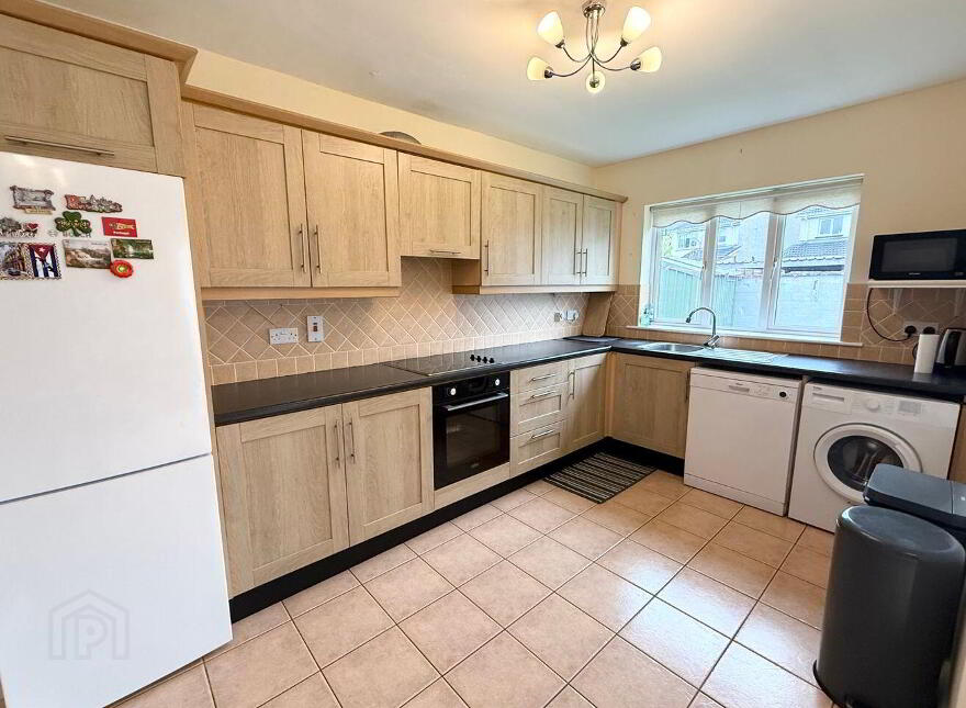 37 Newbury Park, Derrinturn, W91FV30