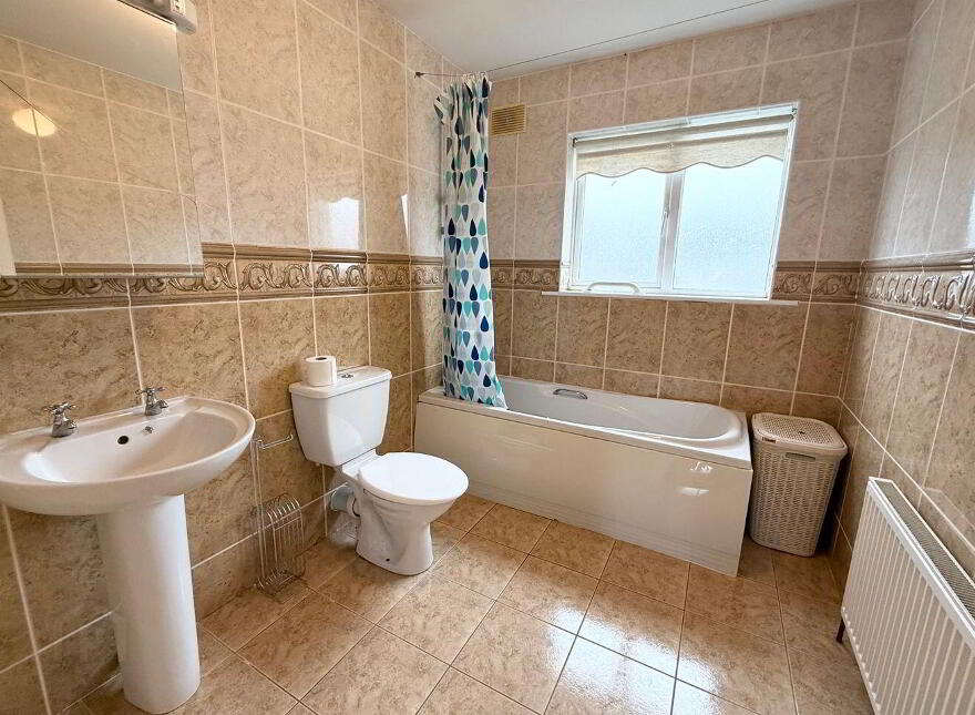 37 Newbury Park, Derrinturn, W91FV30