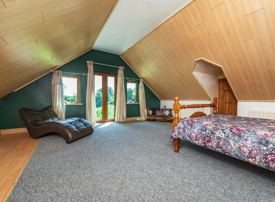 Hortland, Donadea, W91V523