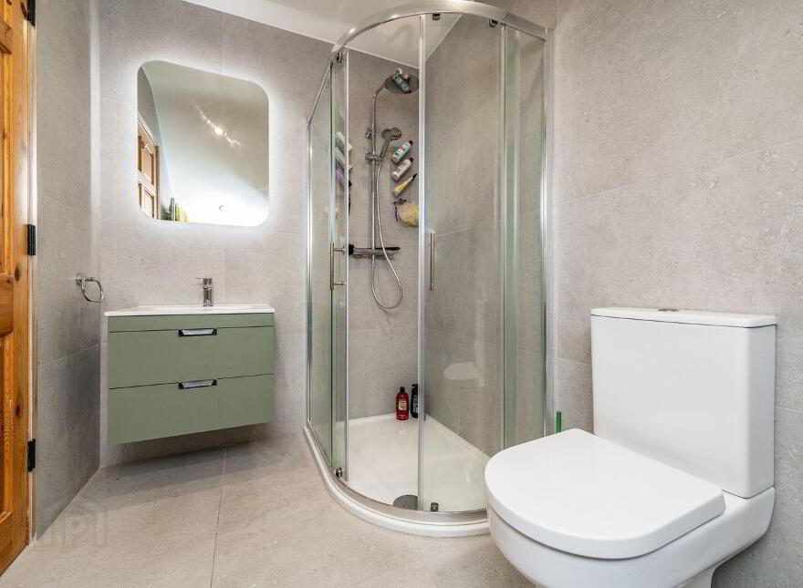 Donadea, Staplestown, W91TN1W