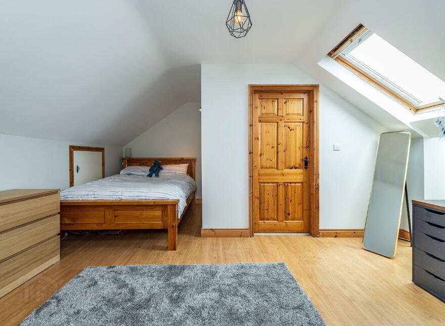 Donadea, Staplestown, W91TN1W
