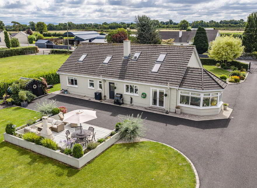 Donadea, Staplestown, W91TN1W