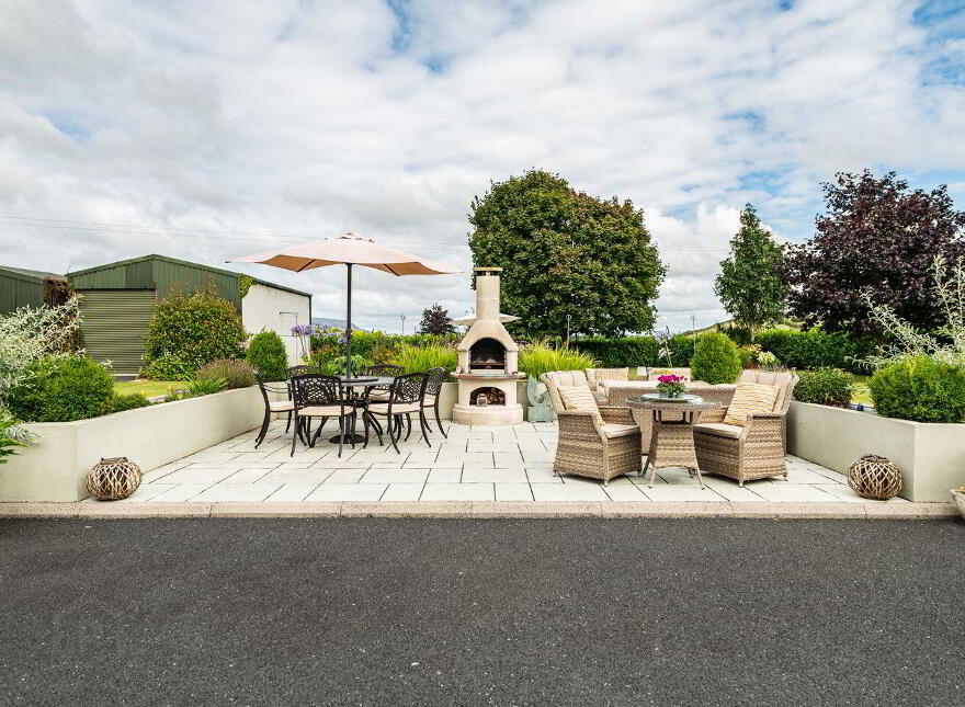 Donadea, Staplestown, W91TN1W