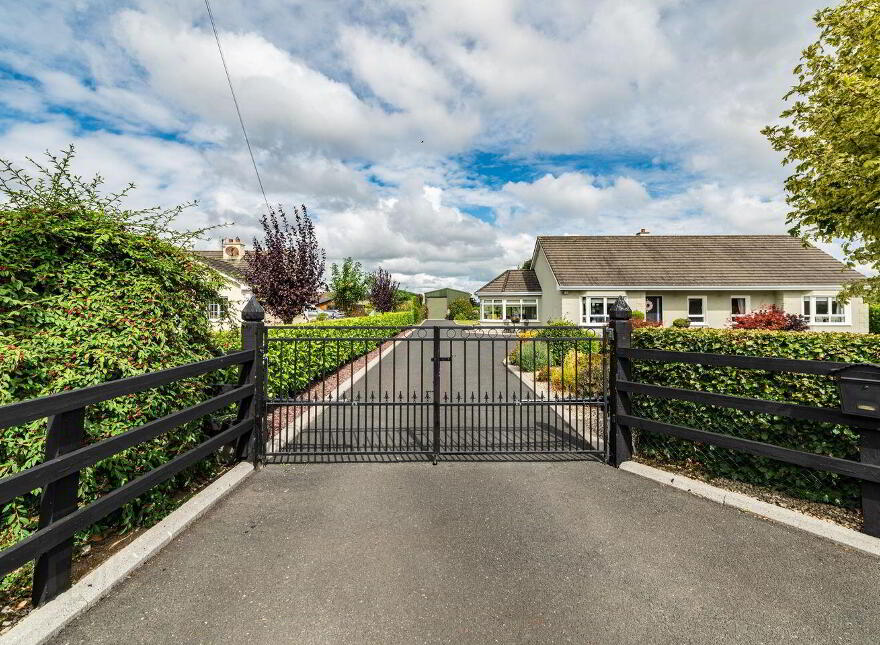 Donadea, Staplestown, W91TN1W