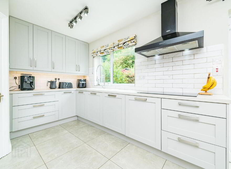 4 The Crescent, Graydon Manor, Robertstown, W91Y7H2