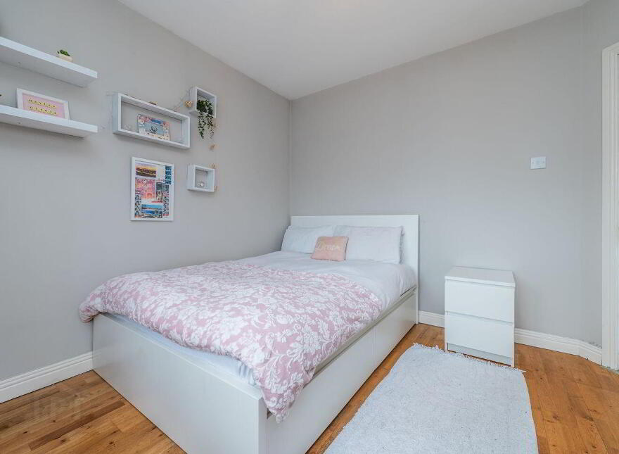 4 The Crescent, Graydon Manor, Robertstown, W91Y7H2
