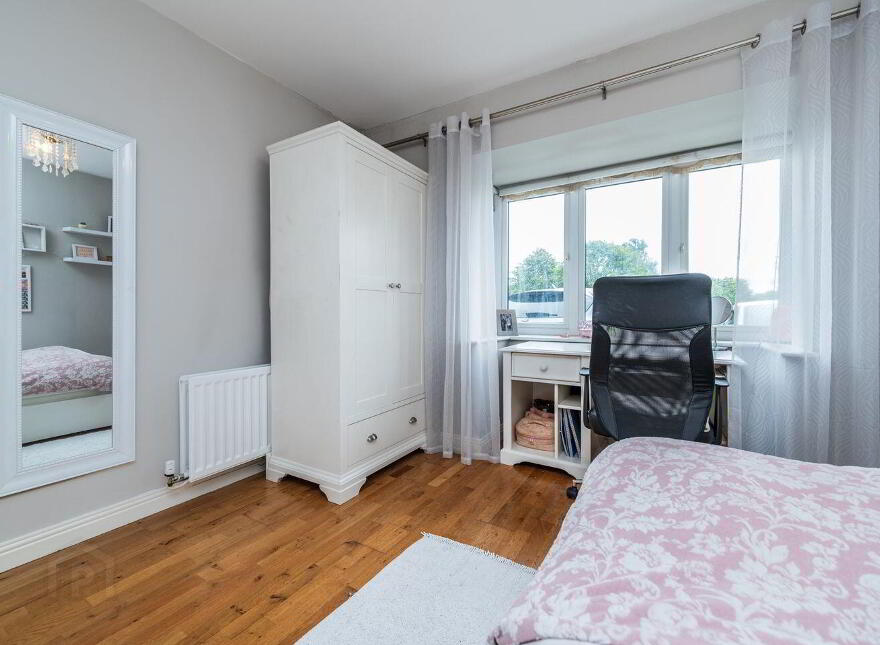 4 The Crescent, Graydon Manor, Robertstown, W91Y7H2