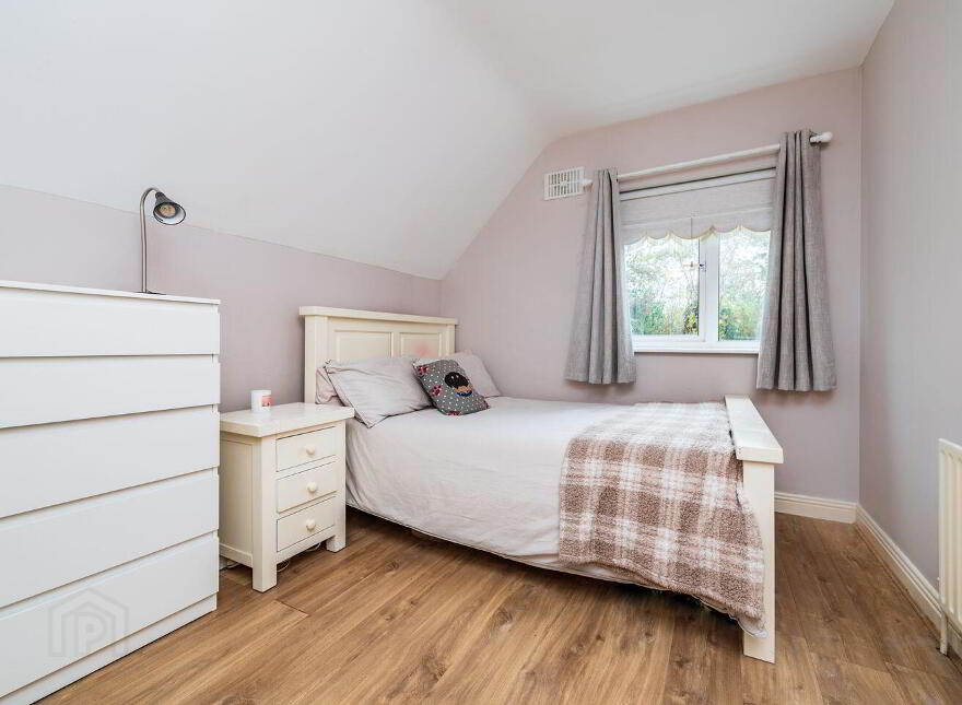 4 The Crescent, Graydon Manor, Robertstown, W91Y7H2