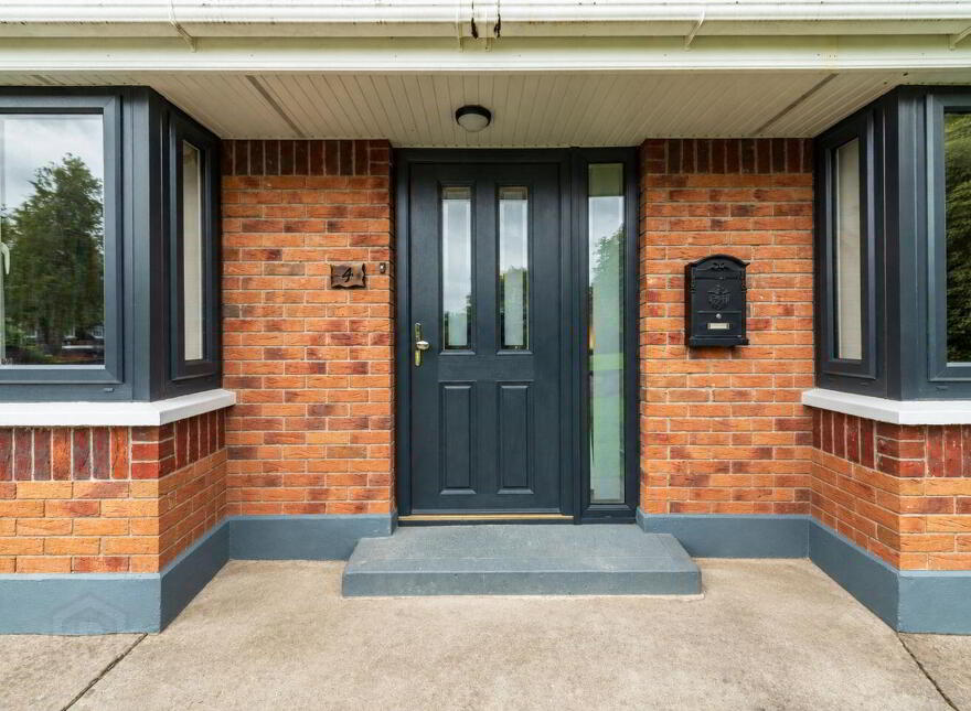 4 The Crescent, Graydon Manor, Robertstown, W91Y7H2