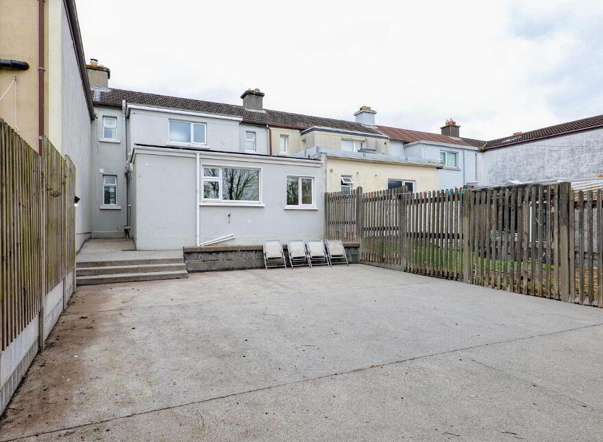 2 Connolly Terrace, Bohermore, H91EPP8