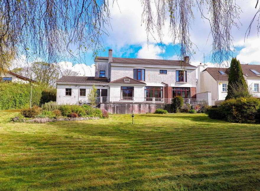 Aileach, Taylors Hill Road, H91C83W